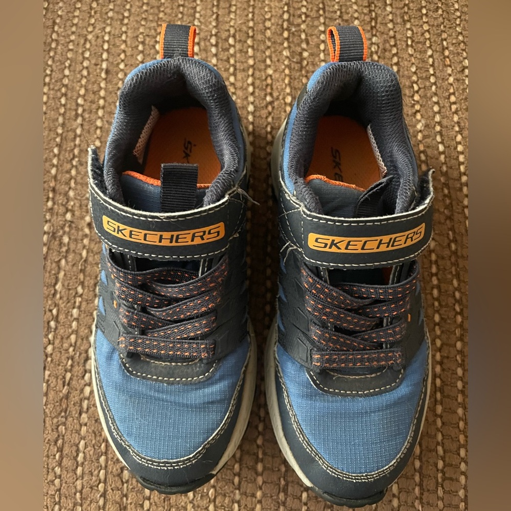 Skechers Kids Navy and Orange Sneakers Size 13